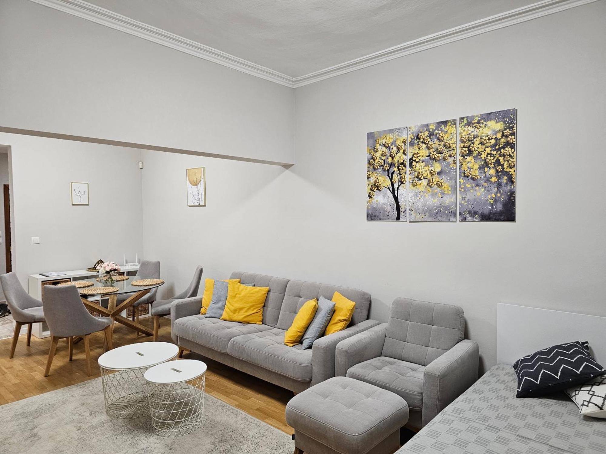 Spacious Aristocratic Apt. With A Colourful View 索菲亞 外观 照片